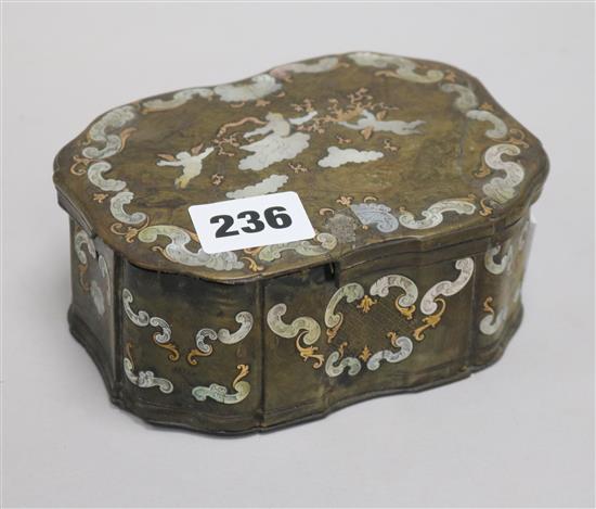 A tortoiseshell gold and mother of pearl inlaid snuff box